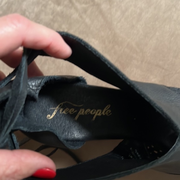 Free People Black Leather platform shoes - Picture 2 of 4